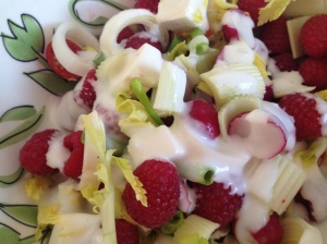 Salat mit Erdbeeeren